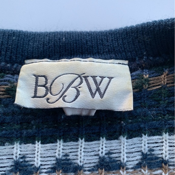 Vintage Patterned Cardigan - Picture 5 of 5